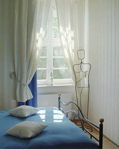 Hotel Altes Hafenhaus Росток Экстерьер фото